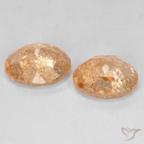 Shop natural 4.83ct 薄いピーチゴールデン サンストーン gems, 楕円形, from インド at GemSelect. In stock, global shipping!