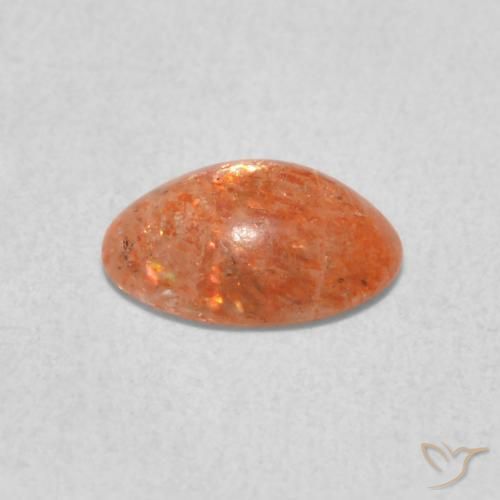 0.84カラットの天然Medium Light-Orangeサンストーン、楕円形、半透明