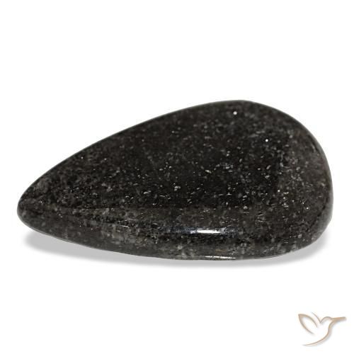23.50カラットの天然黒サンストーン（28.8×19.6 mm・洋梨の形）