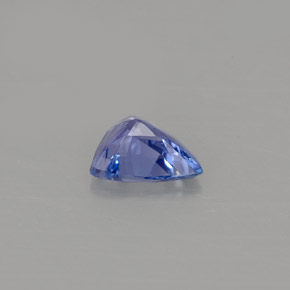 0.62カラットの天然バイオレットブルータンザナイト（6.5×5.4 mm・トリリアント）