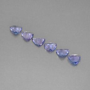 カラットの天然バイオレットブルータンザナイト（4.6×4.5 mm・トリリアント）