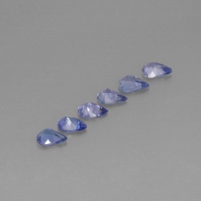 カラットの天然バイオレットブルータンザナイト（5.1×3.8 mm・洋梨の形）