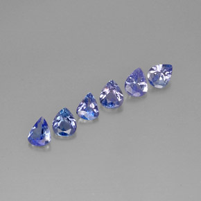 カラットの天然バイオレットブルータンザナイト（5.1×4 mm・洋梨の形）