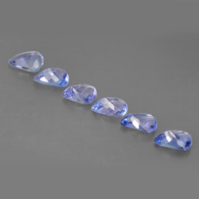 カラットの天然バイオレットブルータンザナイト（5.2×4.1 mm・洋梨の形）