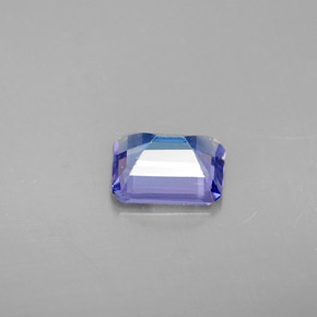 1.03カラットの天然バイオレットブルータンザナイト（6.8×5.2 mm・エメラルドカット）
