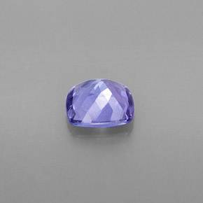 0.87カラットの天然バイオレットブルータンザナイト（6×6 mm・クッションカット）