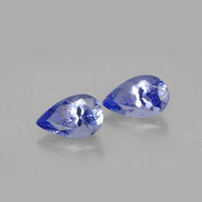 カラットの天然青みがかったバイオレットタンザナイト（8.1×5.1 mm・洋梨の形）