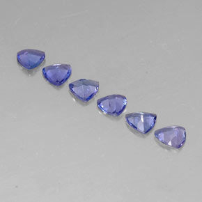 カラットの天然バイオレットブルータンザナイト（4.5×4.4 mm・トリリアント）