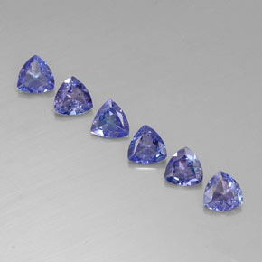 カラットの天然バイオレットブルータンザナイト（4.5×4.4 mm・トリリアント）