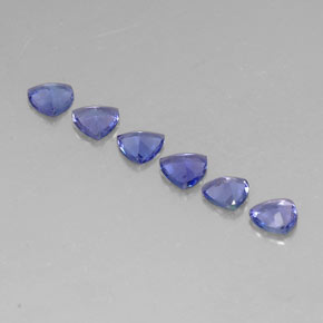 カラットの天然バイオレットブルータンザナイト（4.5×4.4 mm・トリリアント）