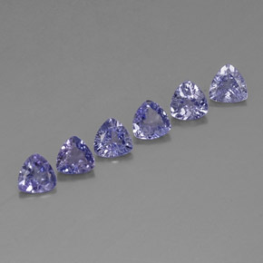 カラットの天然バイオレットブルータンザナイト（4.6×4.5 mm・トリリアント）