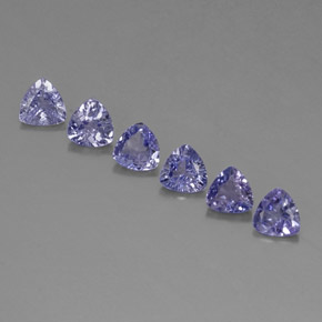カラットの天然バイオレットブルータンザナイト（4.6×4.5 mm・トリリアント）