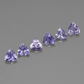 カラットの天然バイオレットブルータンザナイト（4.5×4.4 mm・トリリアント）