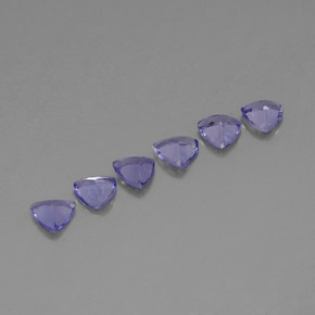 カラットの天然バイオレットブルータンザナイト（4.6×4.6 mm・トリリアント）