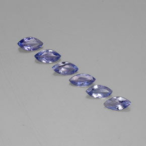 カラットの天然バイオレットブルータンザナイト（6.9×3.4 mm・マーキス）
