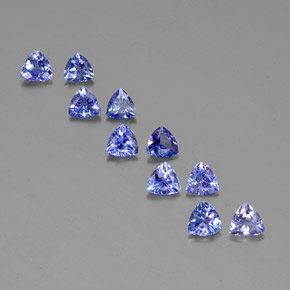 カラットの天然バイオレットブルータンザナイト（4.5×4.4 mm・トリリアント）