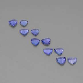 カラットの天然バイオレットブルータンザナイト（4.5×4.4 mm・トリリアント）