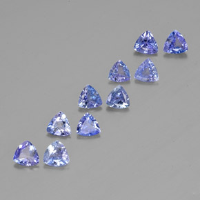 カラットの天然バイオレットブルータンザナイト（4.9×4.8 mm・トリリアント）
