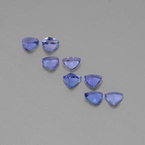 カラットの天然バイオレットブルータンザナイト（4.8×4.8 mm・トリリアント）