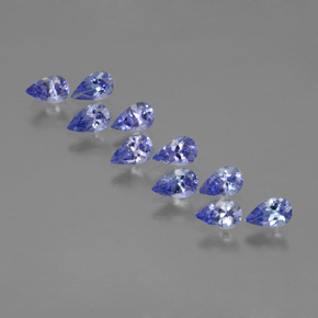 2.46カラットの天然ディープブルータンザナイト（5.1×3.2 mm・洋梨の形）