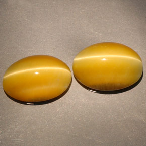 カラットの天然ゴールドTiger's Eye（14×10.1 mm・オーバルカット）