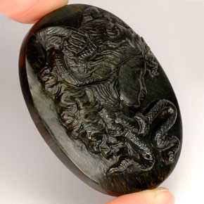 122.90カラットの天然マルチカラーTiger's Eye（44×35.4 mm・ファンシーシェイプ）