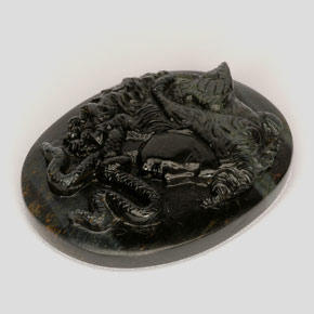 122.90カラットの天然マルチカラーTiger's Eye（44×35.4 mm・ファンシーシェイプ）