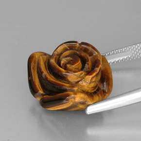 13.03カラットの天然マルチカラーTiger's Eye（16.1×15.8 mm・ファンシーシェイプ）