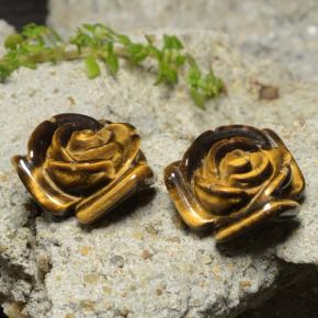 24.14カラットの天然ウォームブラウンTiger's Eye（16.1×15.2 mm・フラワーカット）