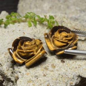 24.14カラットの天然ウォームブラウンTiger's Eye（16.1×15.2 mm・フラワーカット）
