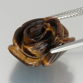 12.19カラットの天然ブラウンTiger's Eye（16.2×15.4 mm・ファンシーシェイプ）