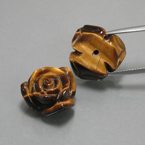 23.41カラットの天然ゴールデンブラウンTiger's Eye（16.4×15.5 mm・ファンシーシェイプ）