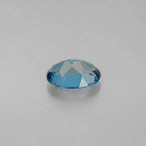1.52カラットの天然ロンドンブルートパーズ（8.2×6.1 mm・オーバルカット）