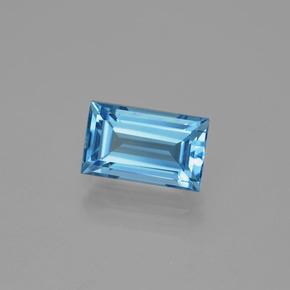 1.96カラットの天然スイスブルートパーズ（8.8×5.3 mm・バゲット）