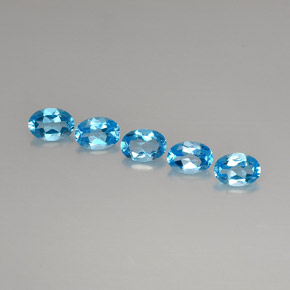 カラットの天然スイスブルートパーズ（7×5.1 mm・オーバルカット）