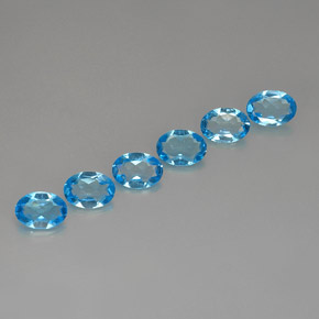 カラットの天然スイスブルートパーズ（7×5 mm・オーバルカット）