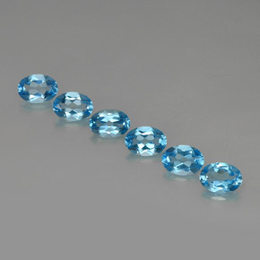 カラットの天然スイスブルートパーズ（7×5 mm・オーバルカット）