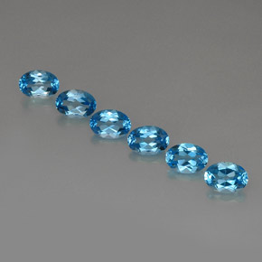 カラットの天然スイスブルートパーズ（7×5 mm・オーバルカット）