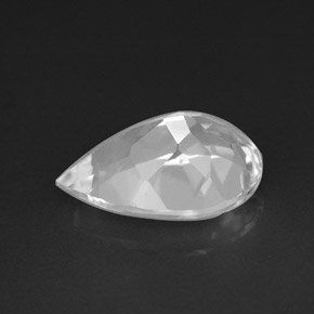 3.65カラットの天然ホワイトトパーズ（12×8.1 mm・洋梨の形）