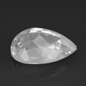 3.92カラットの天然ホワイトトパーズ（11.8×8.1 mm・洋梨の形）