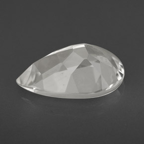 3.49カラットの天然ホワイトトパーズ（12.1×8 mm・洋梨の形）