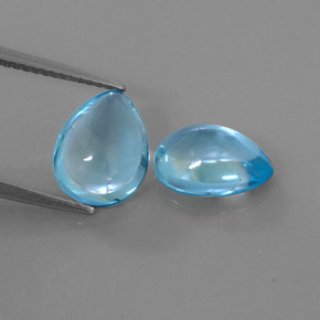 カラットの天然スイスブルートパーズ（10.7×8.2 mm・洋梨の形）