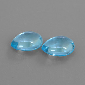 カラットの天然スイスブルートパーズ（10.7×8.2 mm・洋梨の形）