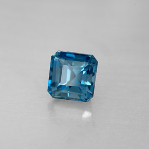 1.87カラットの天然ロンドンブルートパーズ（6.2×6.1 mm・エメラルドカット）