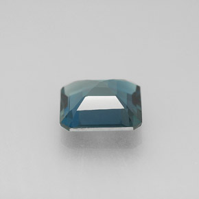 2.30カラットの天然ロンドンブルートパーズ（8.1×7.5 mm・エメラルドカット）