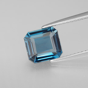 1.98カラットの天然ロンドンブルートパーズ（7.8×7.3 mm・エメラルドカット）