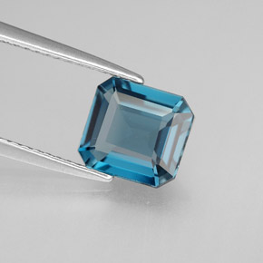 1.98カラットの天然ロンドンブルートパーズ（7.8×7.3 mm・エメラルドカット）