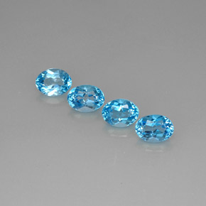 カラットの天然スイスブルートパーズ（7.8×6 mm・オーバルカット）