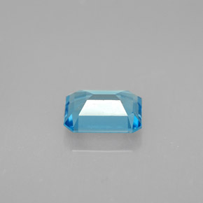 1.80カラットの天然スイスブルートパーズ（8×6 mm・エメラルドカット）