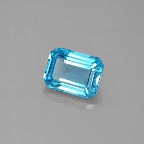 1.87カラットの天然スイスブルートパーズ（8×6 mm・エメラルドカット）
